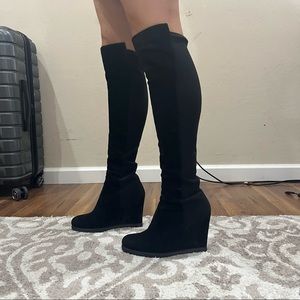 Stuart Weitzman Demiswoon Suede Boots (size 7)